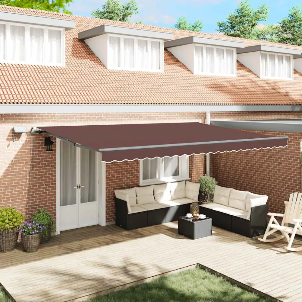 vidaXL barna kézzel kihúzható LED-es napellenző 500 x 300 cm