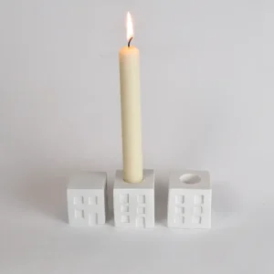 Beton panelház gyertyatartó
