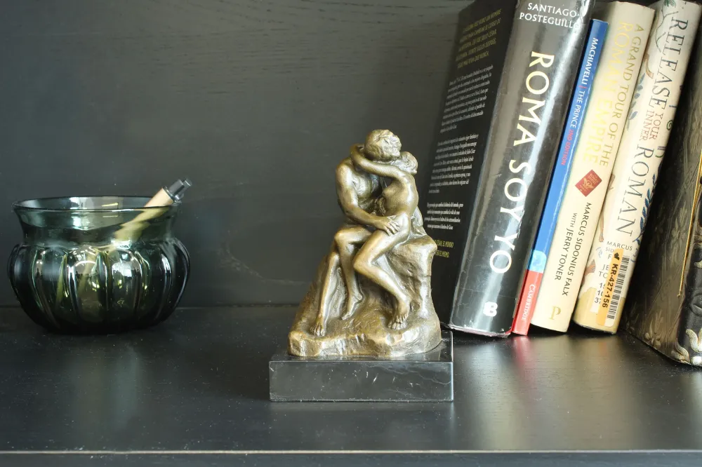 Csók Szobor (Szerelmespár Rodin Alkotása - Öntött Bronz Szobor)