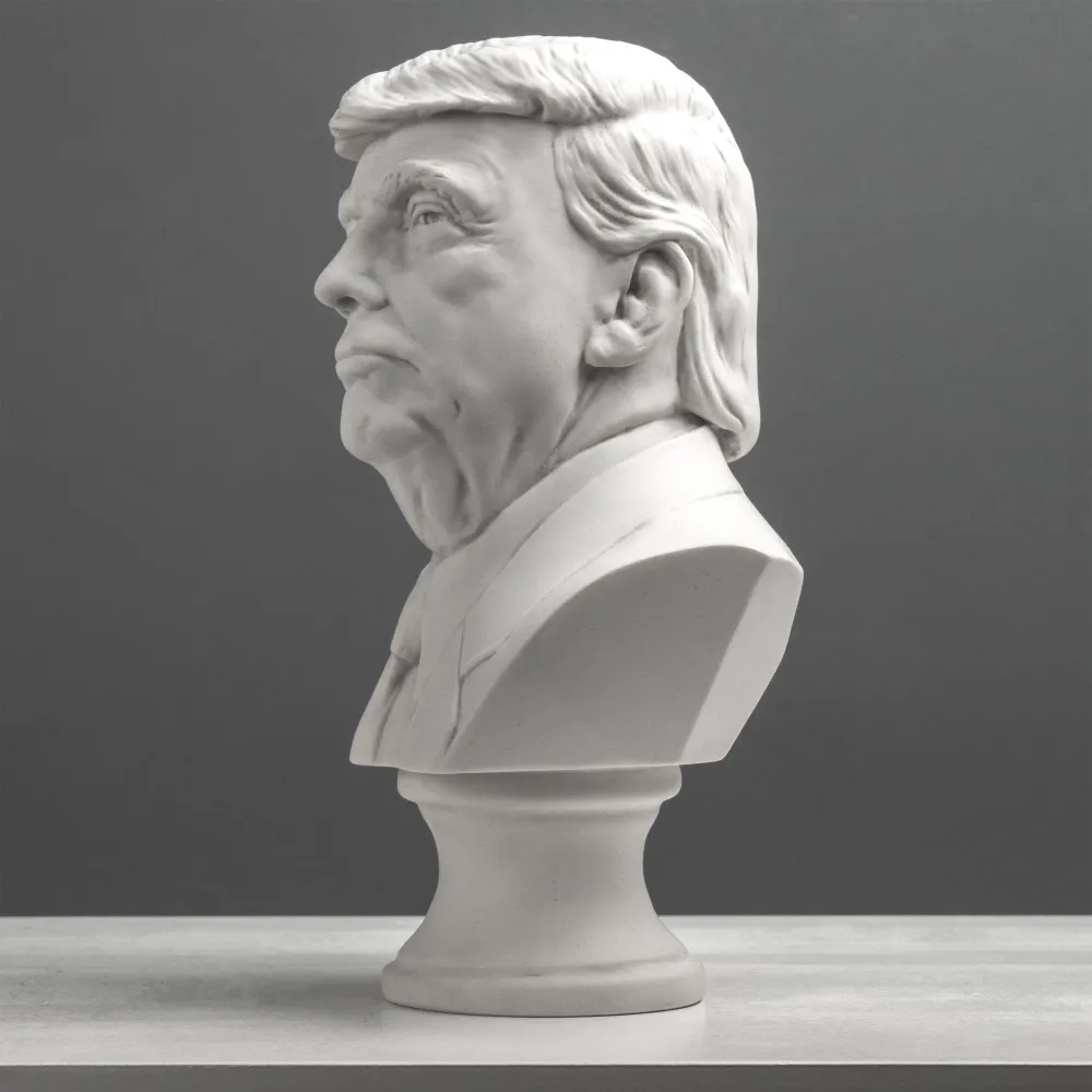 Donald Trump Mellszobor – Az USA 45. elnöke