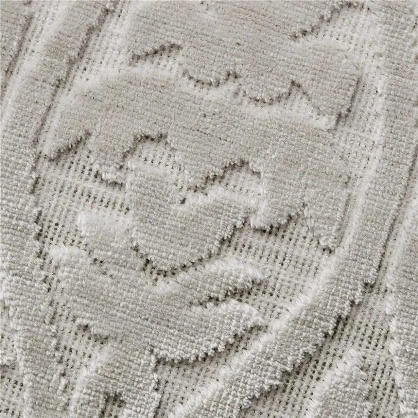 Frimia törtfehér díszpárna – 60×40 cm (mintás huzattal)