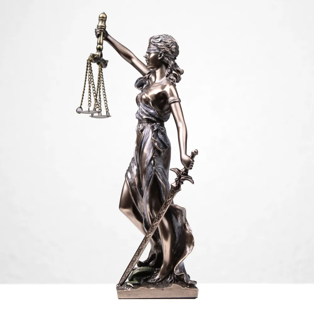 Justitia Szobor (Hidegen öntött bronz)