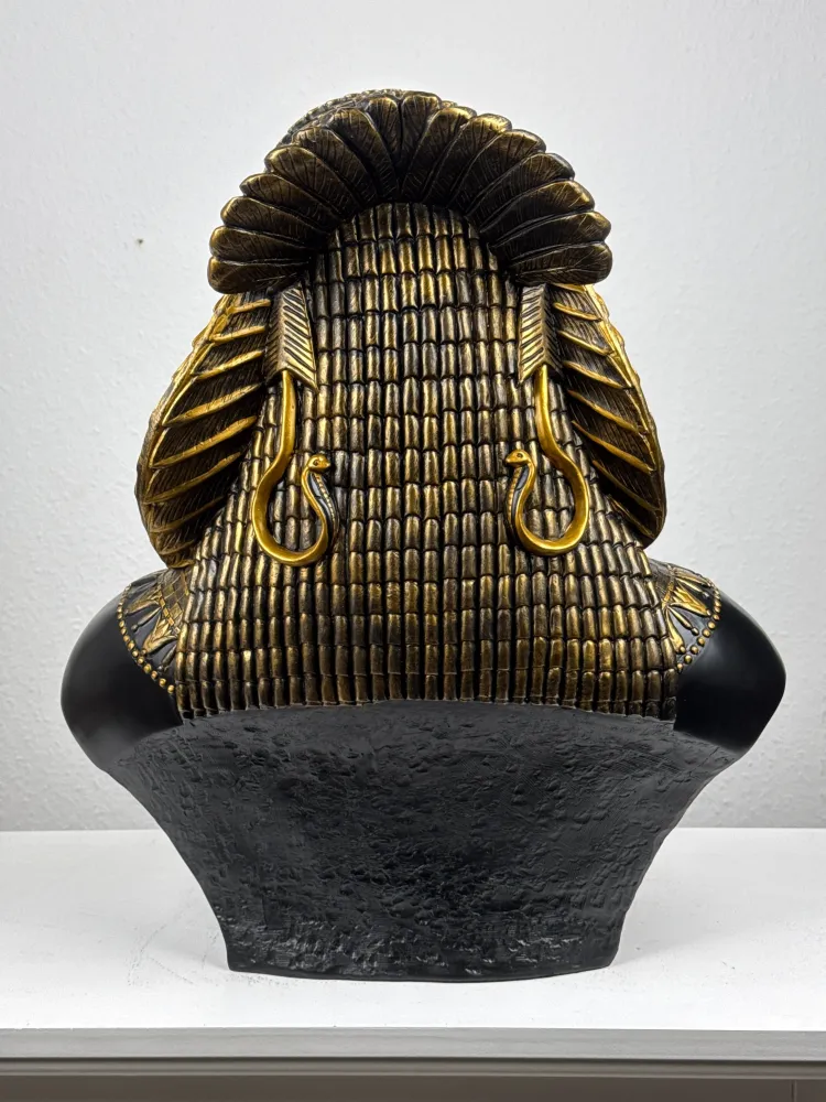 Kleopátra Mellszobor – Egyiptomi Királynő (Fekete-Arany)