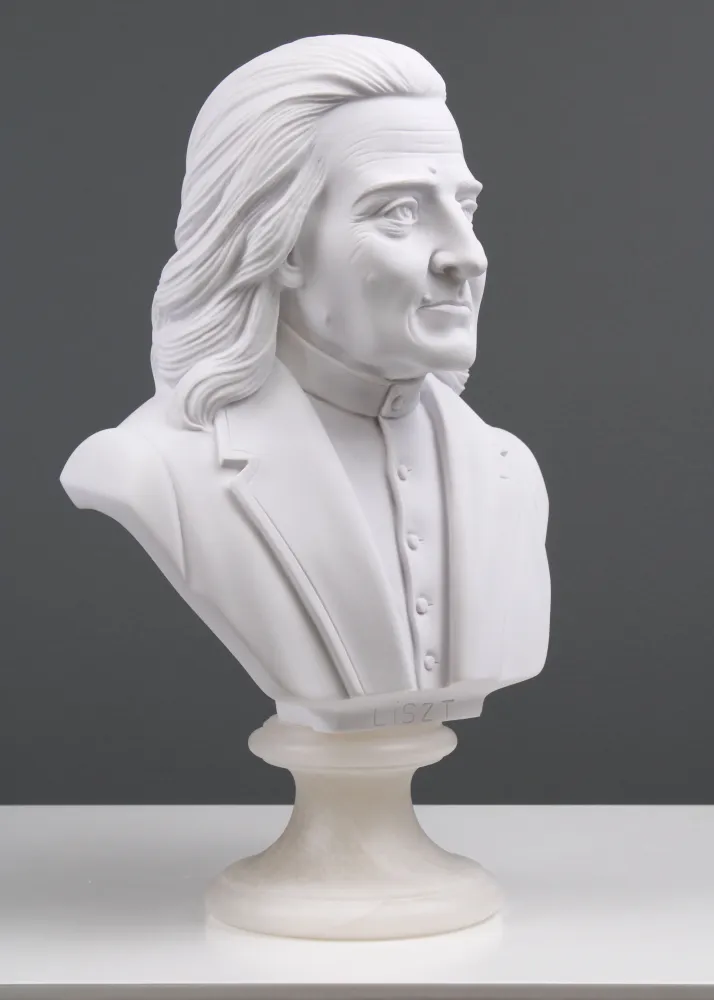 Liszt Ferenc mellszobor