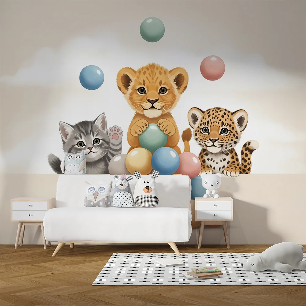 Nursery room wallpaper | Aranyos állatok játszanak színes labdákkal