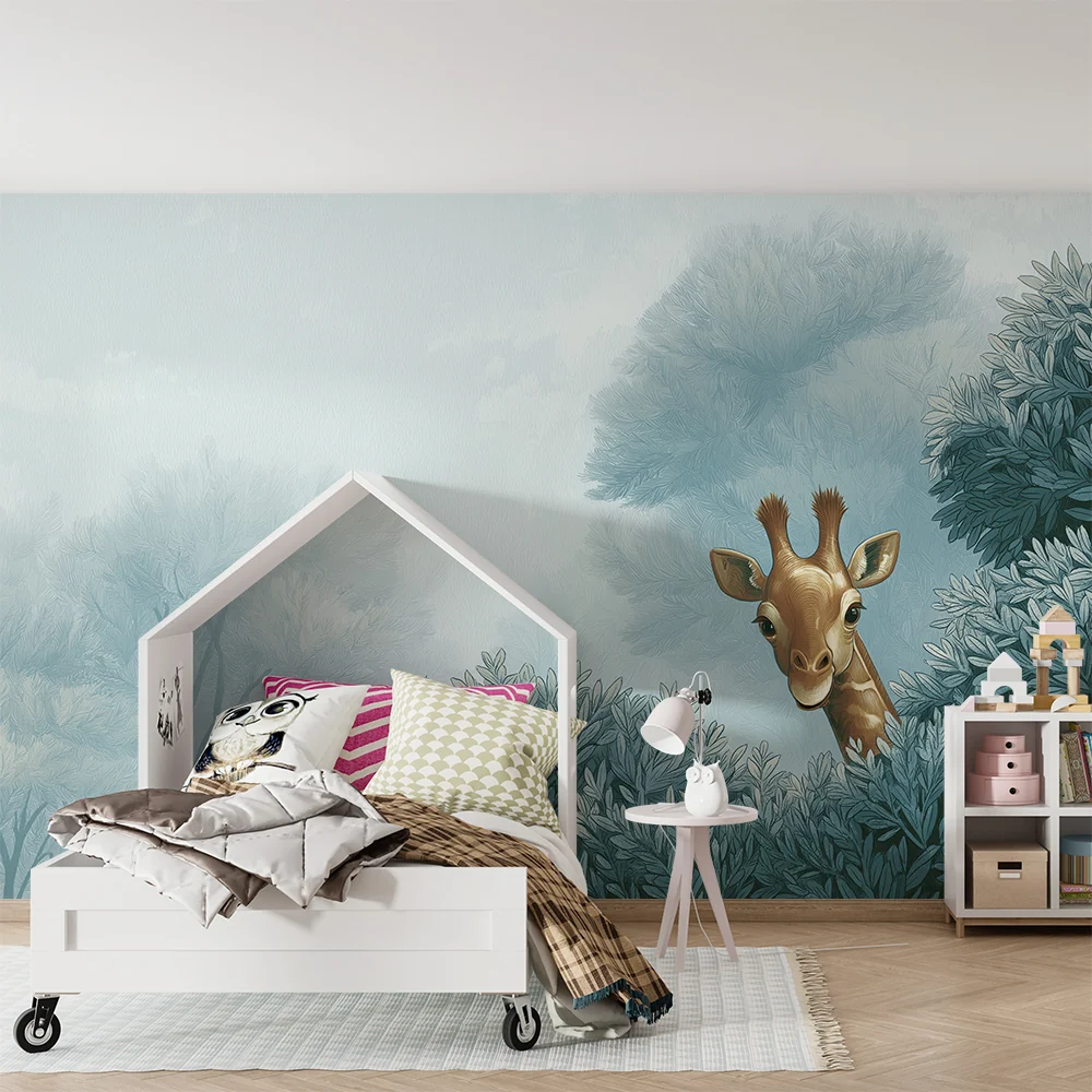 Nursery room wallpaper | Kíváncsi kis zsiráf levelek között