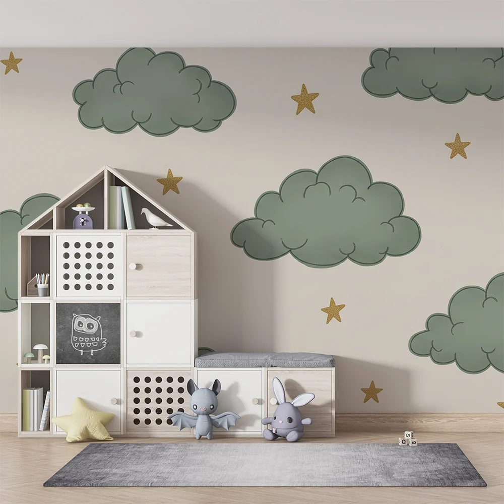 Nursery room wallpaper | Zöld felhők és arany csillagok krémszínű háttéren