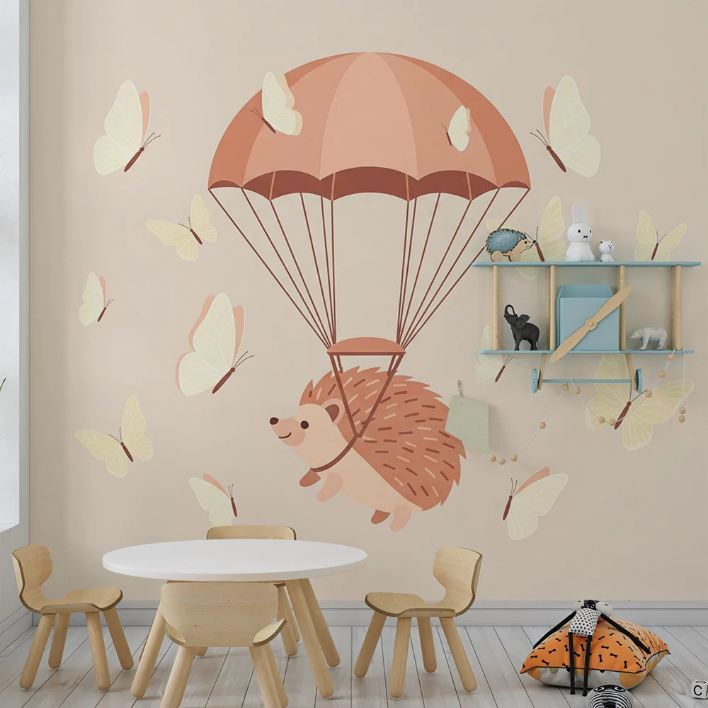 Papier de parede quarto bebê | Aranyos sündisznó ejtőernyővel és pillangókkal