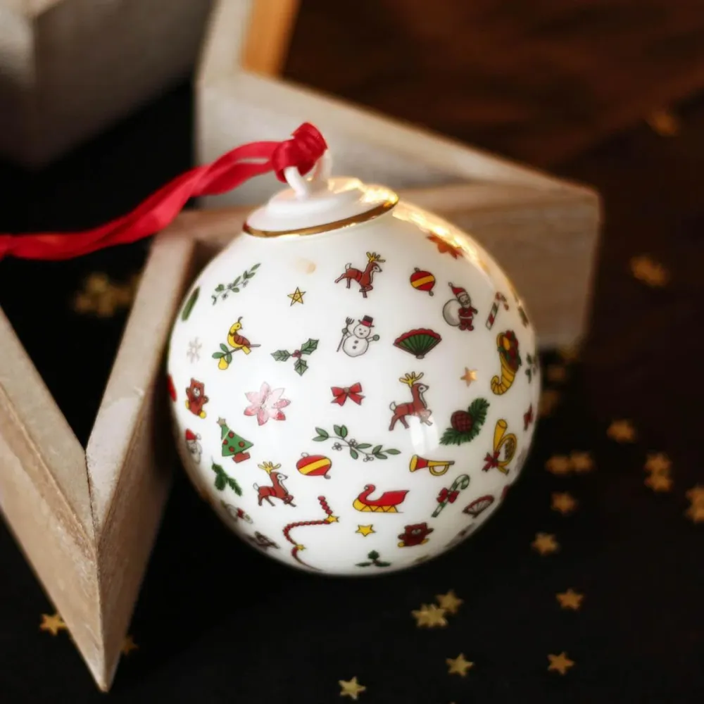 Taitù gömb dekoráció Noel Oro labda 8cm finom porcelán 12-4-17