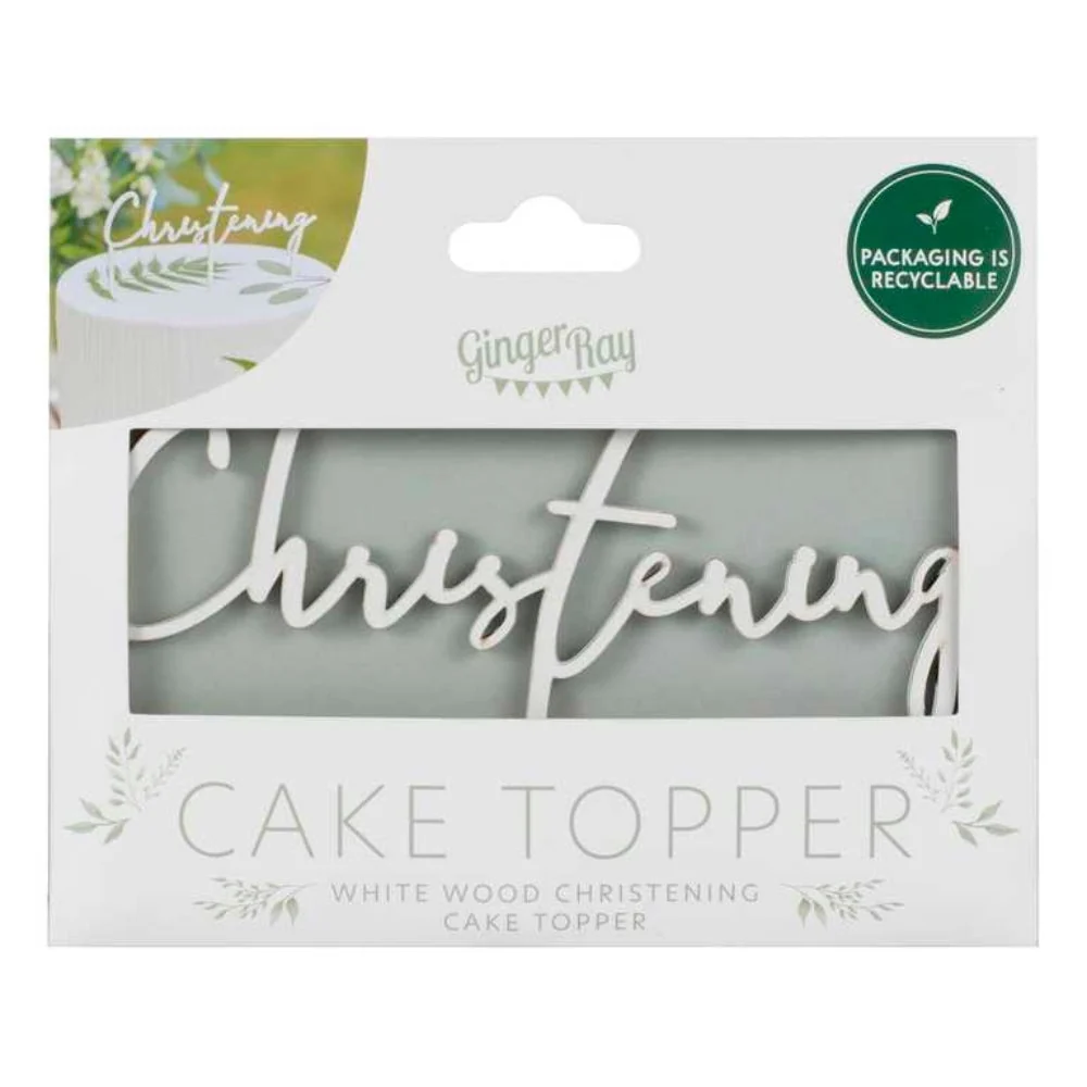 Gingerray torta tetején fehér fa keresztelő