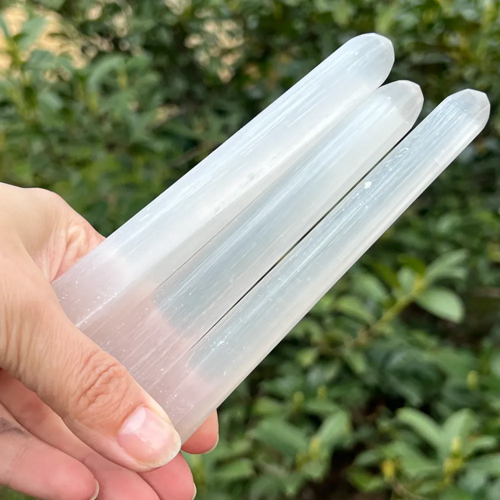 Kúpos selenite masszázspálca