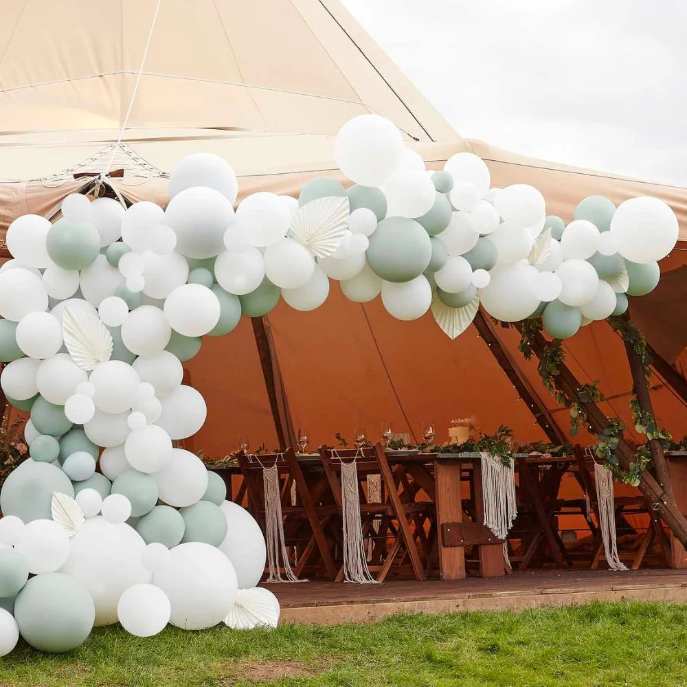 Gingerray latex léggömbök Luxe Sage &amp, White grommets rajongókkal