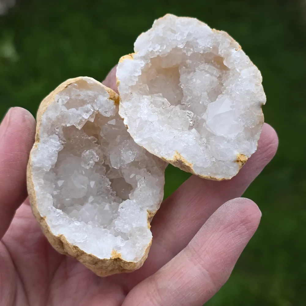Színtelen kvarc geoda kő kristály modell 8
