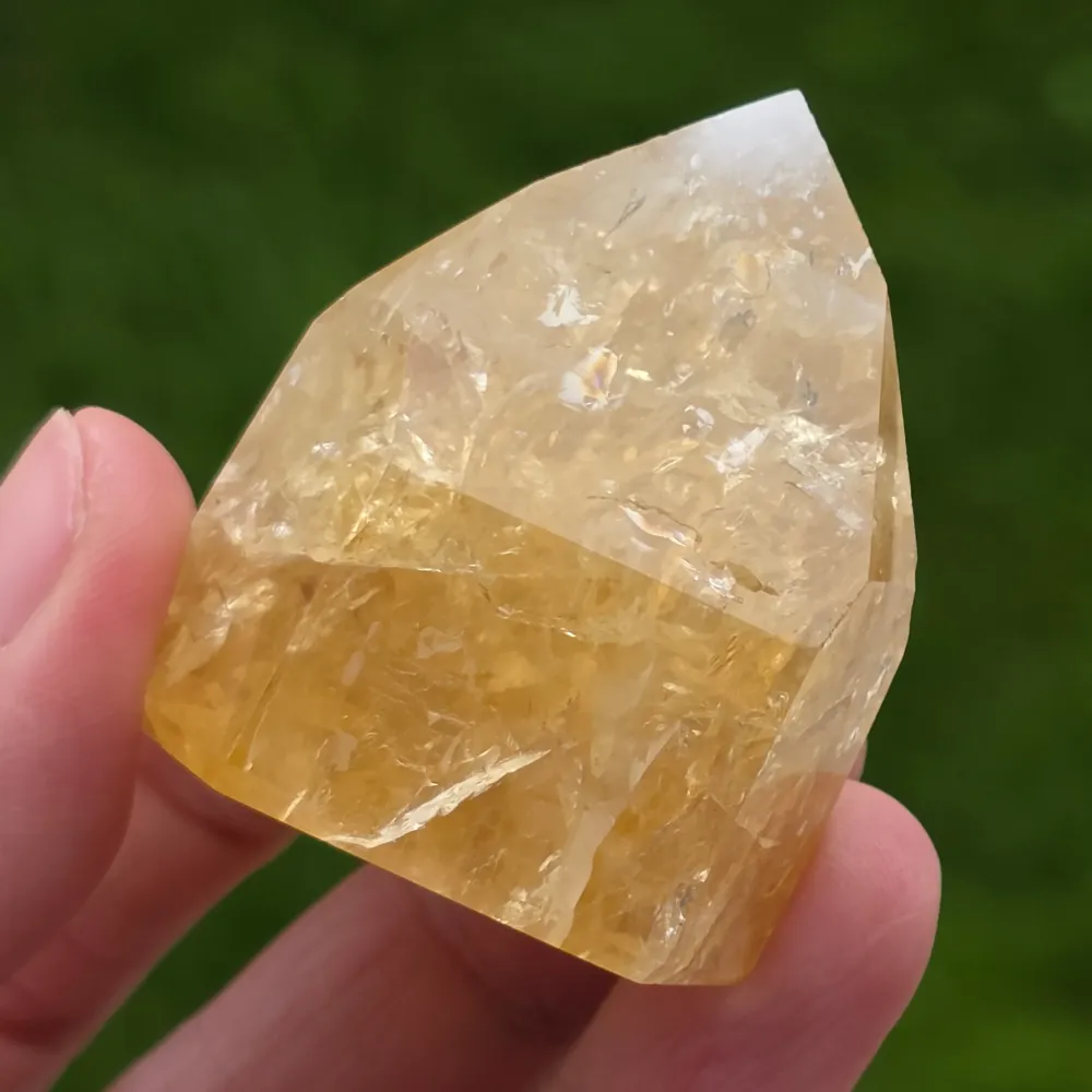 Obelisk Citrine Brazil Minőségi AAA 6-os modell