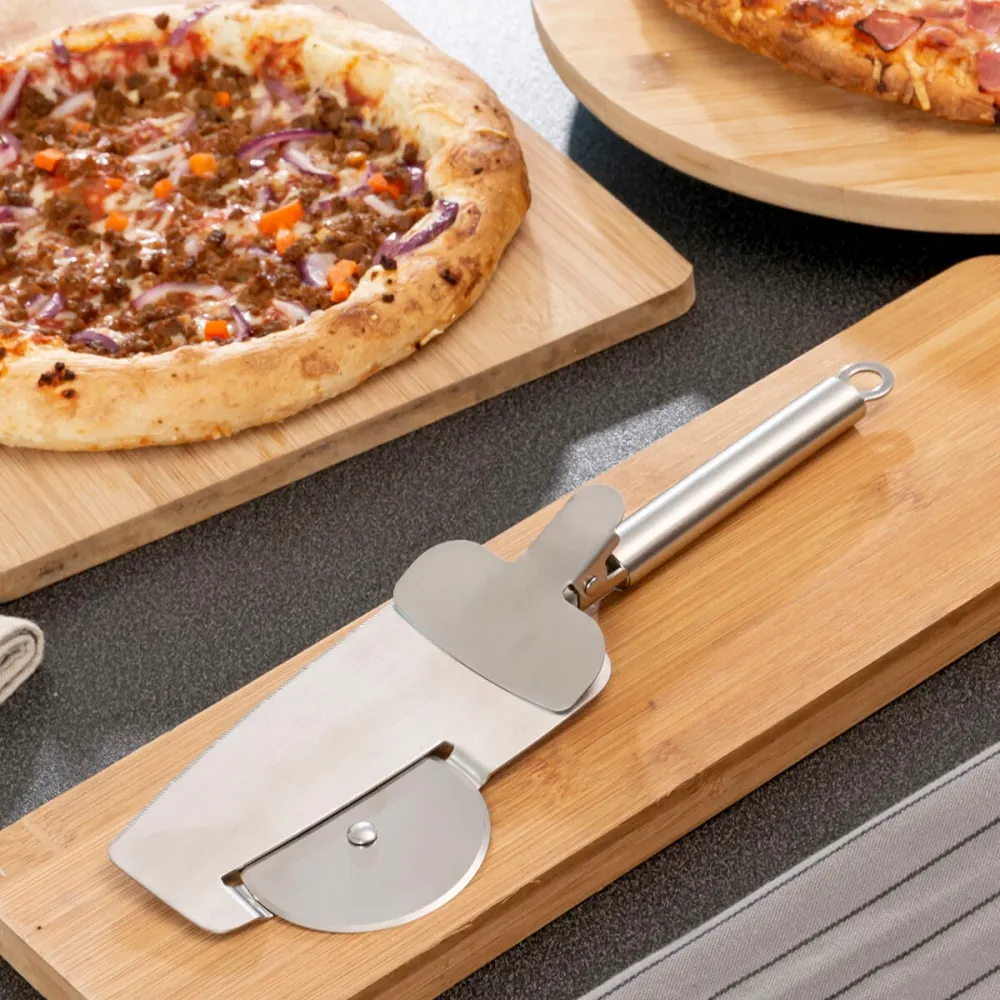 Pizzavágó 4 az 1-ben, finom szeletekhez