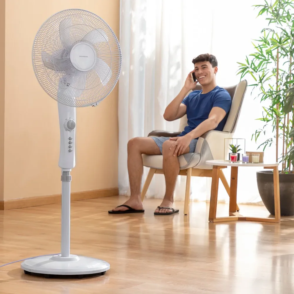 Szabadon álló ventilátor fehér 45 W