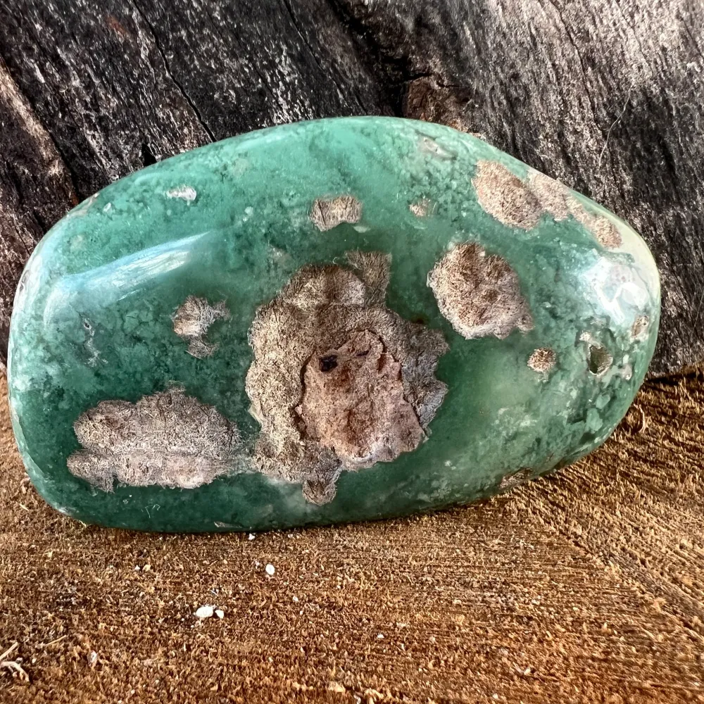 Chrysoprase smaragd pálmakő modell 9 Zimbabwéből