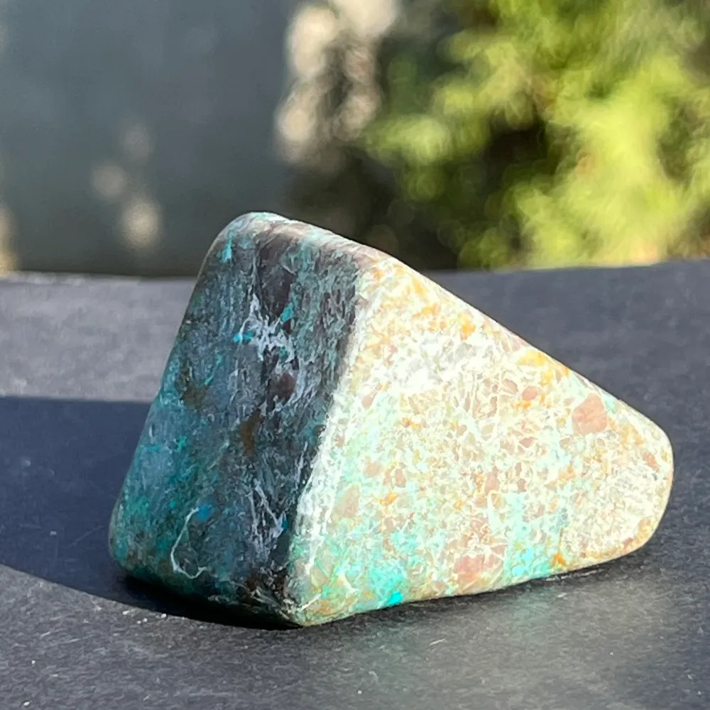 Shattuckite szabad forma/palmstone m10