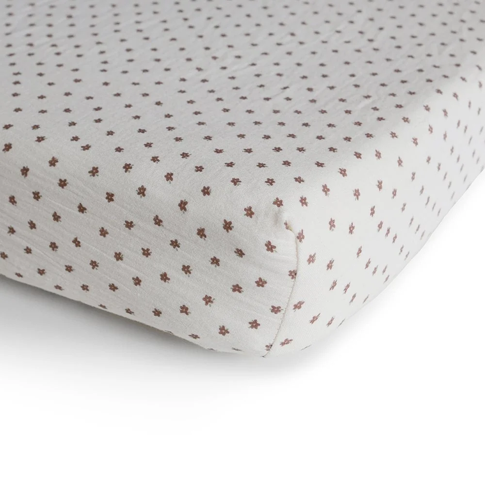 Mushie gyermekágyi lepedő 60 x 120 Bloom Medium