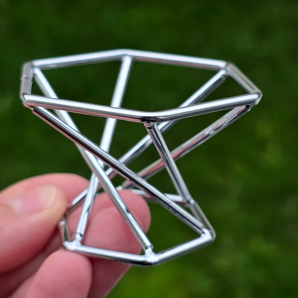 Hexagonális fém tartó kristályokhoz és gömbökhöz | Spiral