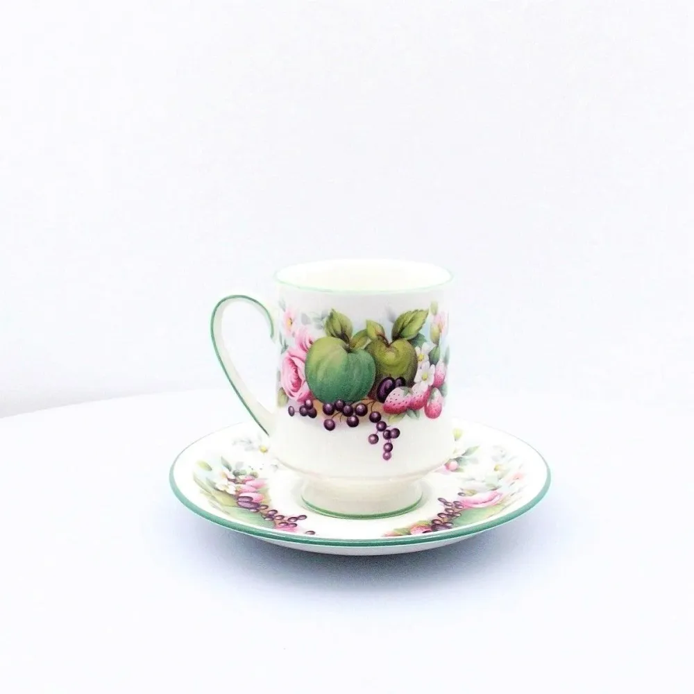 Royal Albert 12 db angol porcelán kávéscsészéből álló készlet -B001