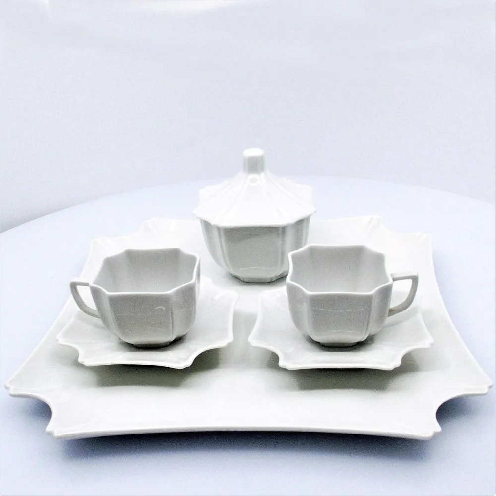 3 részes kávészolgáltatás plusz porcelántálca Limoges France-tól -0771