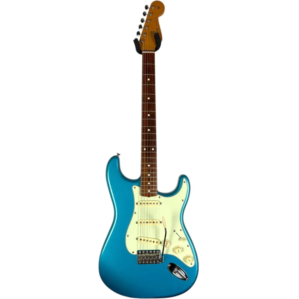 Fender Vintera 60s Stratocaster 2018 - Jégkék Fémes